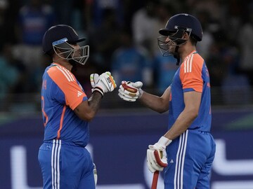 যা এখনও পারেনি কোনও ভারতীয় ব্যাটার! সেই রেকর্ড গড়লেন অভিষেক শর্মা