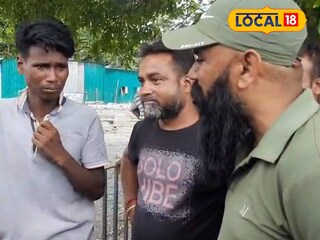 মাদক কিনতে এসে হাতেহাতে পাকড়াও যুবক