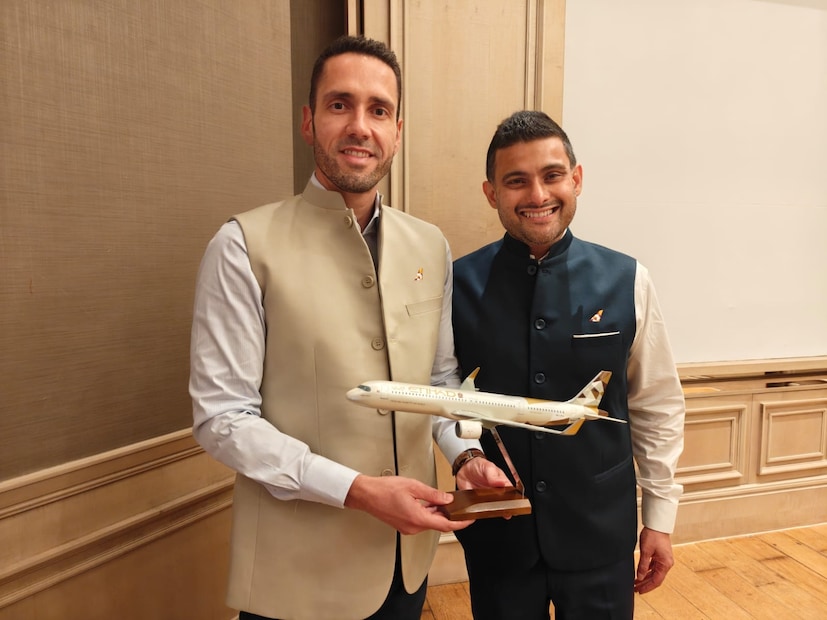 Javier Alija F., Vice President, Global Sales & Distribution, Etihad Airways and Arik De, Chief Revenue & Commercial Officer, Etihad Airways