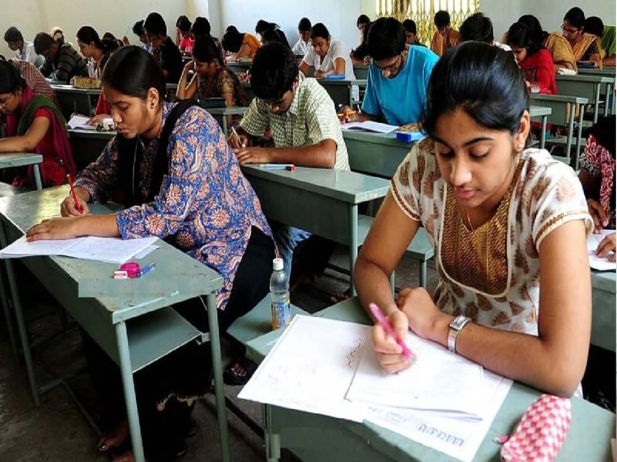 উত্তরে বিচারপতি জানান, 