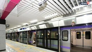 প্রথম পরিষেবা:-হাওড়া ময়দান থেকে সল্টলেক সেক্টর V পর্যন্ত দুপুর ২:৩০ টায়দুপুর ২:৩৪ টায়। সল্ট লেক সেক্টর V থেকে হাওড়া ময়দানশেষ পরিষেবা:-হাওড়া ময়দান থেকে সল্ট লেক সেক্টর V পর্যন্ত ০৪:০৬ ঘন্টায়সল্ট লেক সেক্টর V থেকে হাওড়া ময়দান পর্যন্ত ০৪:১৮ ঘন্টায়