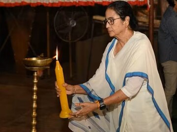মার্কিন মুলুকে কর্মরতদের ব্যাপারে দুশ্চিন্তা প্রকাশ মমতার