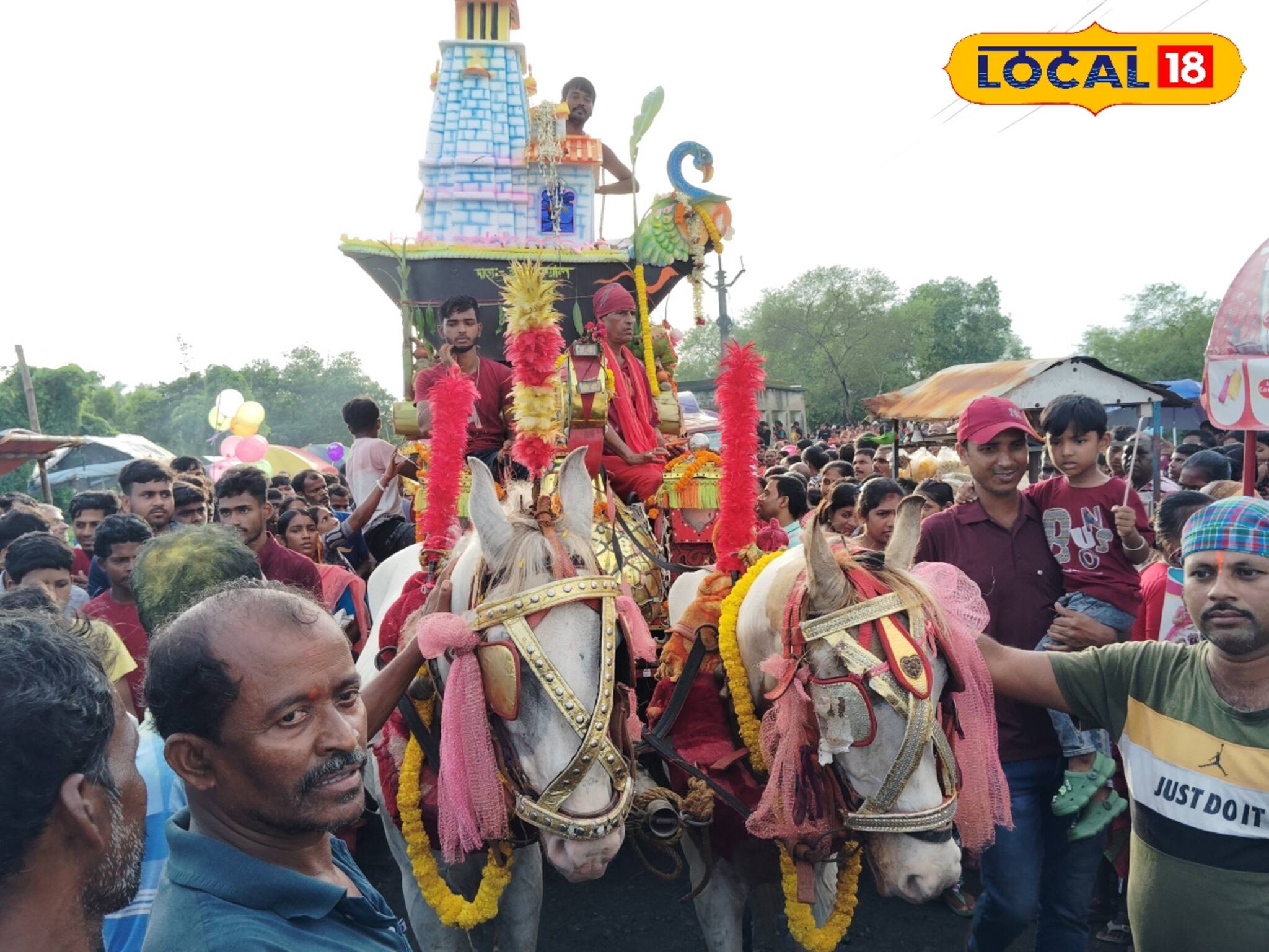 বেহুলা লখিন্দরের স্মরণে সুন্দরবনে মান্দাস ভাসান উৎসব! জীবন্ত সাপ, ঘোড়ার খেলা