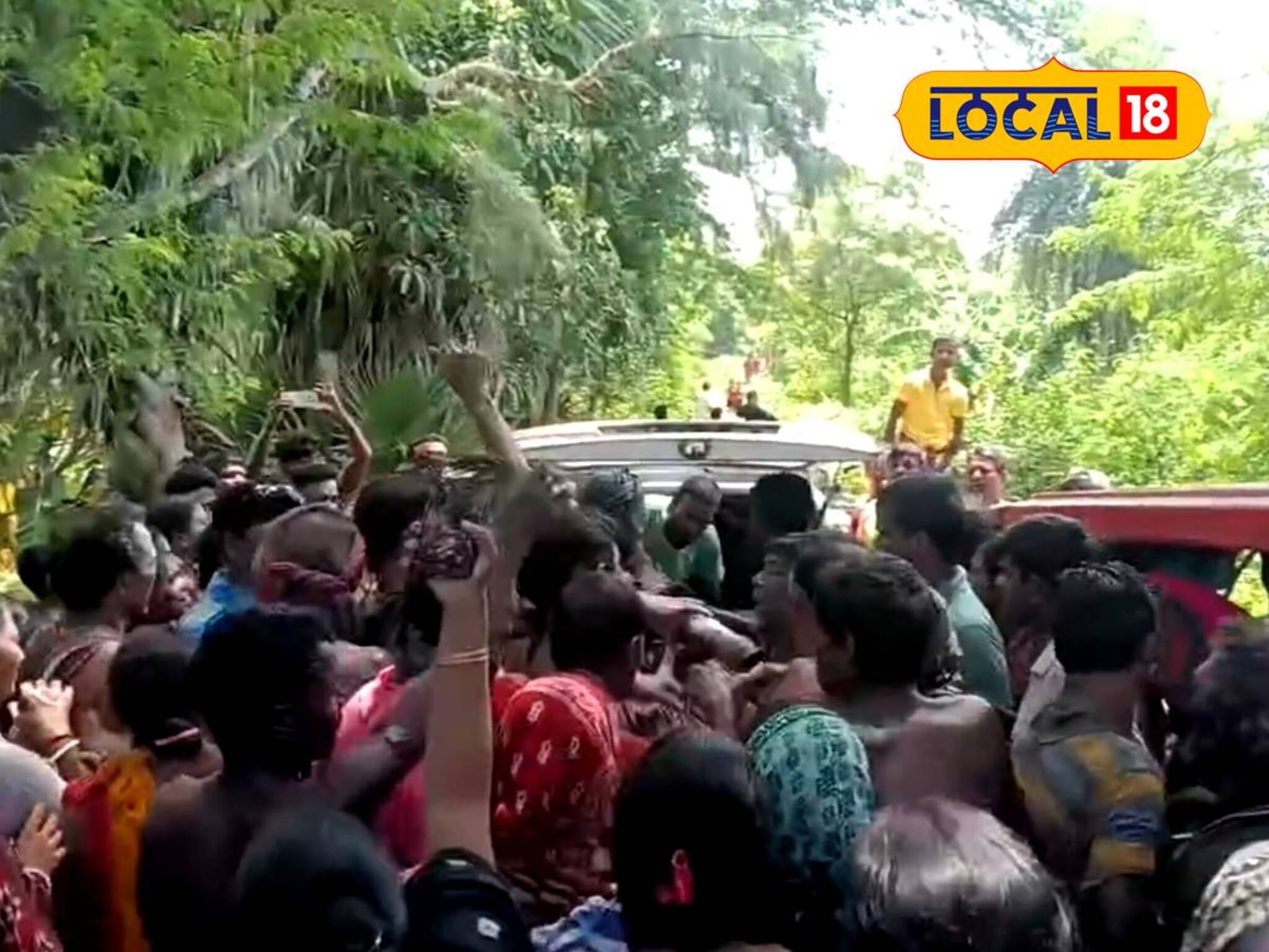 মাছ ধরতে গিয়ে জঙ্গলে নিখোঁজ! ১০ দিন পর জীবিত অবস্থায় উদ্ধার গৃহবধূ