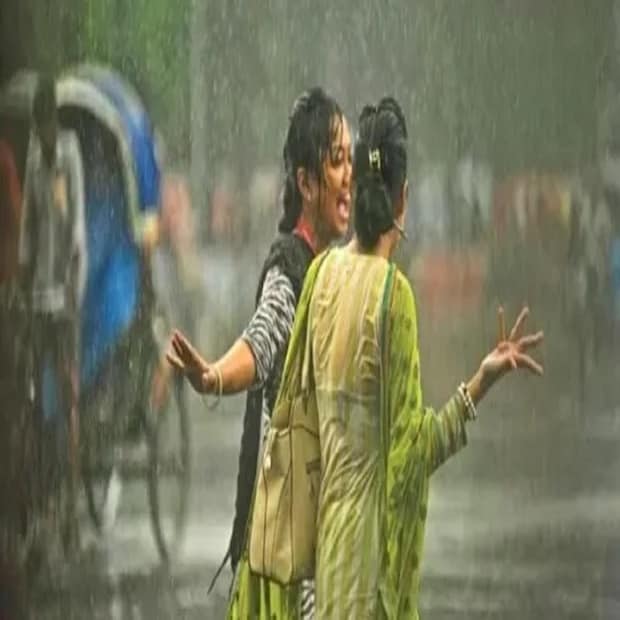 উৎসবের রং ফ্যাকাসে হতে পারে অন্তত এমনই সম্ভাবনা তৈরি হয়েছে ৷ মঙ্গলবার থেকে বৃষ্টিপাত বাড়বে দক্ষিণবঙ্গে ৷ কলকাতা, হাওড়া, হুগলি, উত্তর ও দক্ষিণ ২৪ পরগনা, পূর্ব ও পশ্চিম মেদিনীপুরে ৷ প্রতীকী ছবি ৷