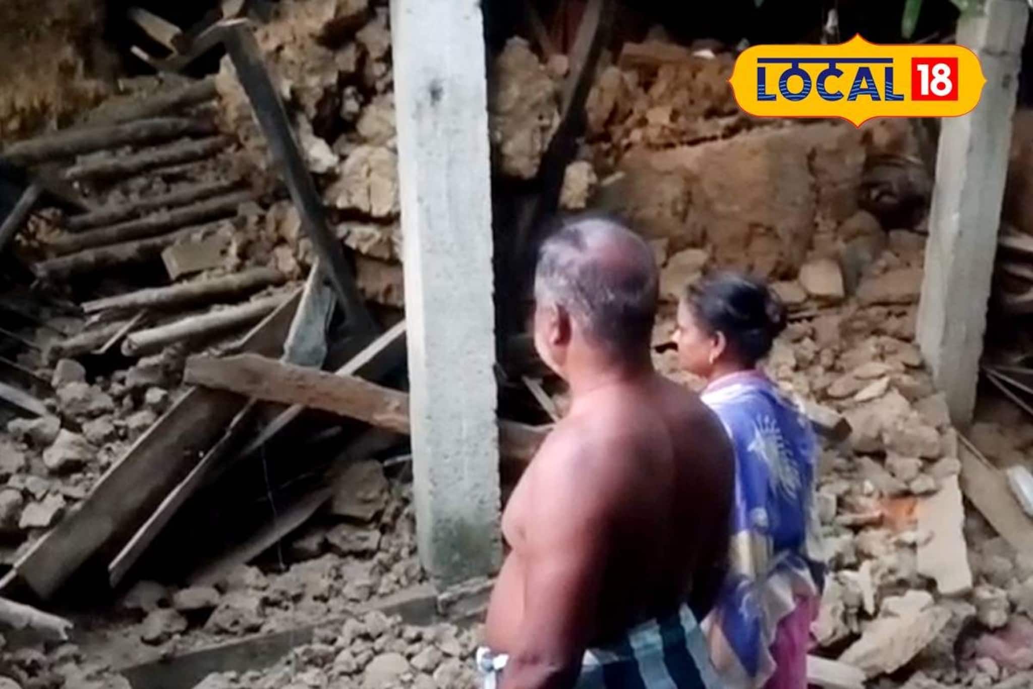 পুজোর মুখে ভেঙে পড়ল বাড়ি! অসহায় পরিবারের পাশে থাকার আশ্বাস তৃণমূল কাউন্সিলরের