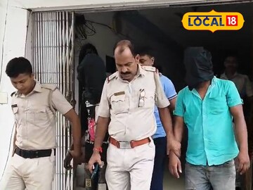 মুর্শিদাবাদের রানীনগরে বোমা বিস্ফোরণ