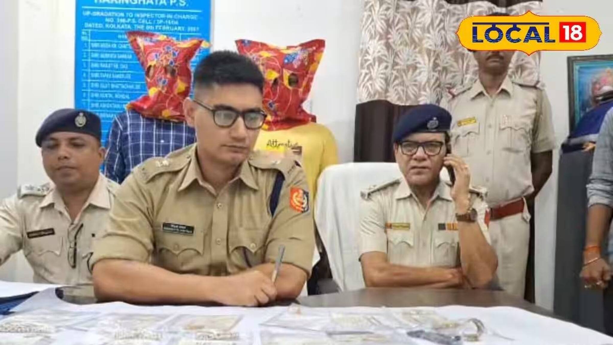 এটিএম প্রতারণার নতুন ছক! কার্ড অদলবদল করে টাকা লোপাট! কীভাবে ফাঁদ পাতছে প্রতারকরা?