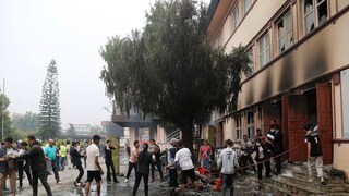 বিশেষ অধ্যাদেশ জারি করতে পারে নেপাল বিশেষ অধ্যাদেশ জারি করতে পারে নেপাল