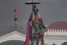 দেশ জুড়ে অগ্নিগর্ভ পরিস্থিতির জেরে বন্ধ নেপালের সব বিমানবন্দর, চরমে যাত্রীদের ভোগান্তি