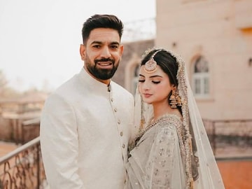 ভারত-পাক ম্যাচে বিতর্কে পাক পেসার,এবার লজ্জা ভুলে হ্যারিস রাউফের বউ যা ছবি দিলেন... ভাইরাল ভারত-পাক ম্যাচে বিতর্কে পাক পেসার,এবার লজ্জা ভুলে হ্যারিস রাউফের বউ যা ছবি দিলেন... ভাইরাল