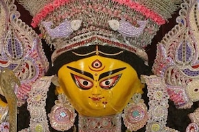 রবিবার কত ক্ষণ আছে দুর্গাষষ্ঠী? খাবেন না এই ৩ খাবার! অভাব দুঃখ দুর্দশায় ছারখার হবে জীবন!