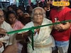 নেতা-মন্ত্রী-তারকা নন! মায়েদের হাতেই মায়ের পুজোর উদ্বোধন, মণ্ডপে উপচে পড়ছে ভিড়