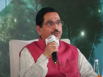 মোদি সরকারের ৫ প্রধান অর্থনৈতিক সিদ্ধান্তের তালিকা দিলেন প্রহ্লাদ জোশী
