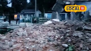 বুলডোজার দিয়ে ভেঙে গুঁড়িয়ে দেওয়া হল স্কুল