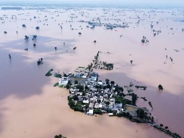 বন্যা কবলিত পঞ্জাবে ত্রাণ অভিযান শুরু রিলায়েন্সের