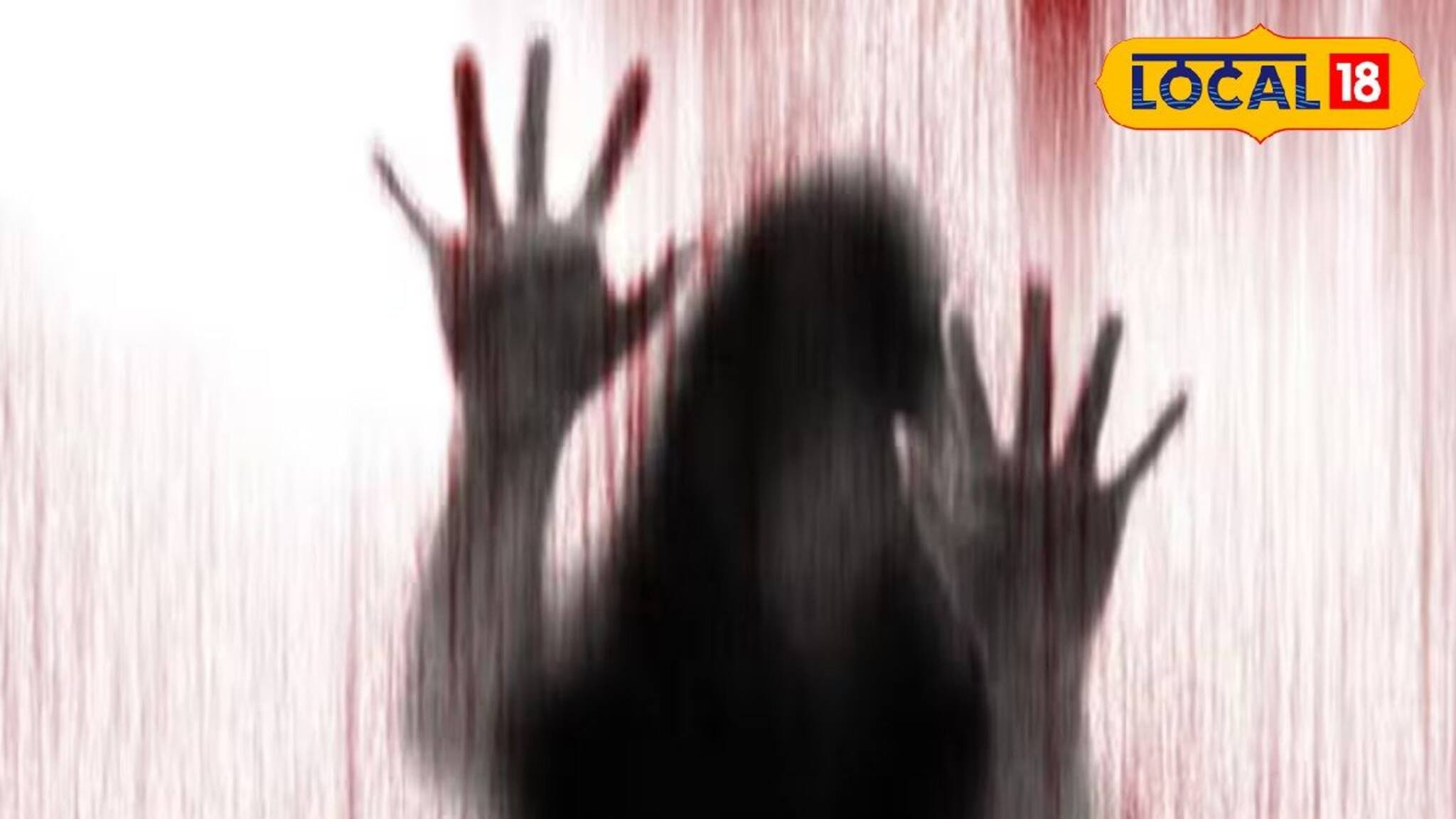 পরীক্ষা দিয়ে ফেরার পথে আদিবাসী ছাত্রীকে যৌন হেনস্থা! অস্ত্র হাতে থানা ঘেরাও, পুলিশের সঙ্গে ধ্বস্তাধস্তি