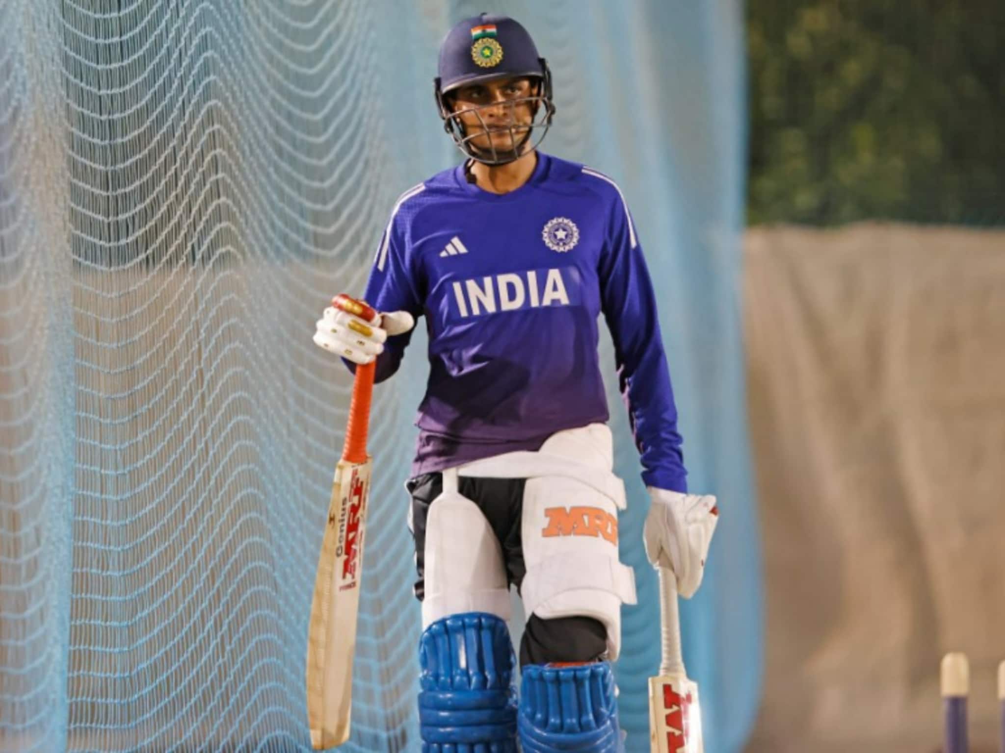 IND vs SA: গম্ভীরের সঙ্গে দীর্ঘ সময় কথা, ইডেন টেস্টের আগে চাপে গিল! নেটে দীর্ঘ সময় ঝরালেন ঘাম