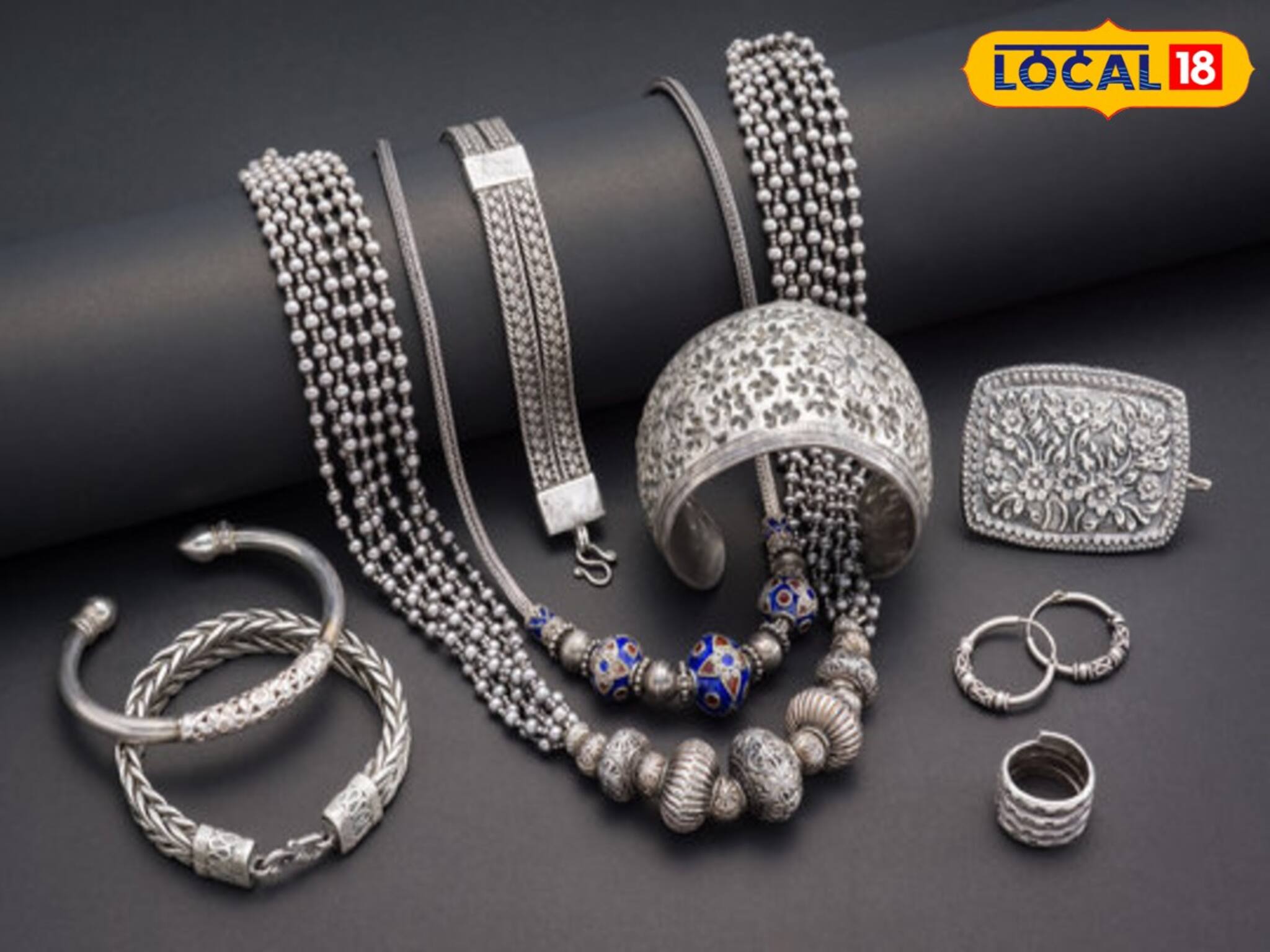 স্কুটির টিউবে লুকিয়ে বাংলাদেশে পাচারের ছক! উদ্ধার লক্ষাধিক মূল্যের রুপোলী ধাতু