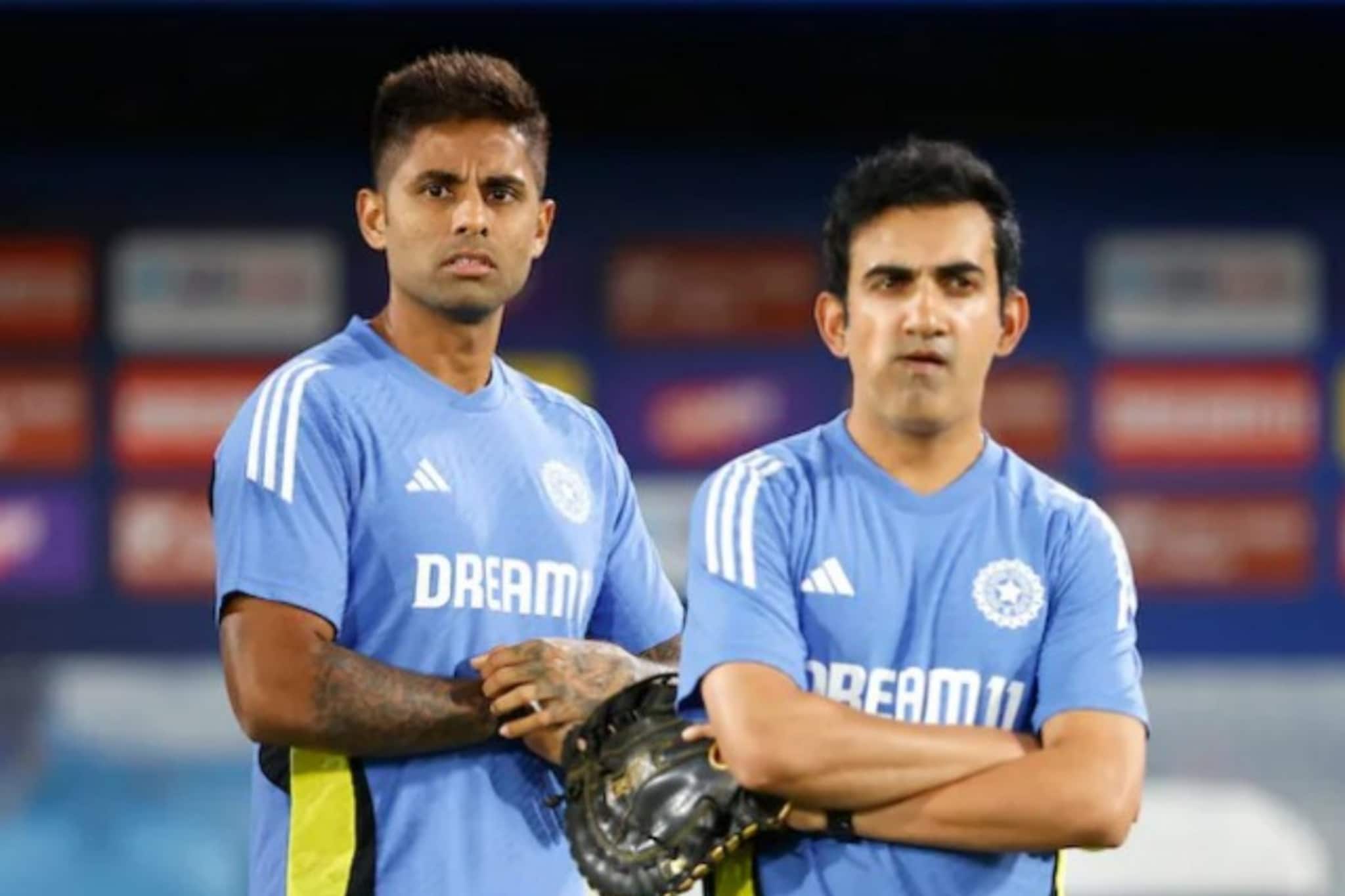 চোটের জেরে টি২০ বিশ্বকাপে বড় ধাক্কা ভারতের! দল থেকে বাদ যেতে পারেন তারকা অলরাউন্ডার