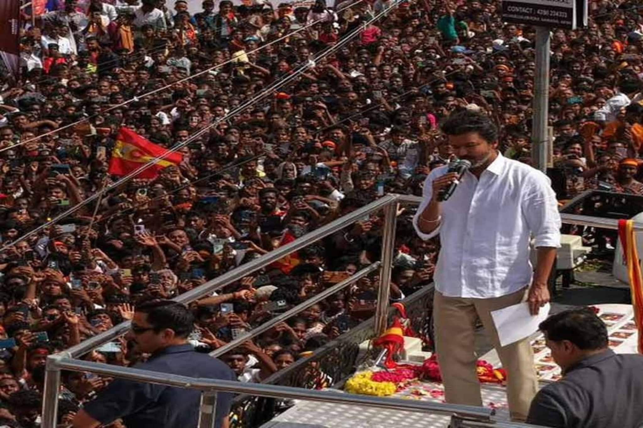 জনপ্রিয়তাই ব্যুমেরাং হল? নিজের সভায় মৃত্যুমিছিল, অবশেষে বড় পদক্ষেপ বিজয়ের