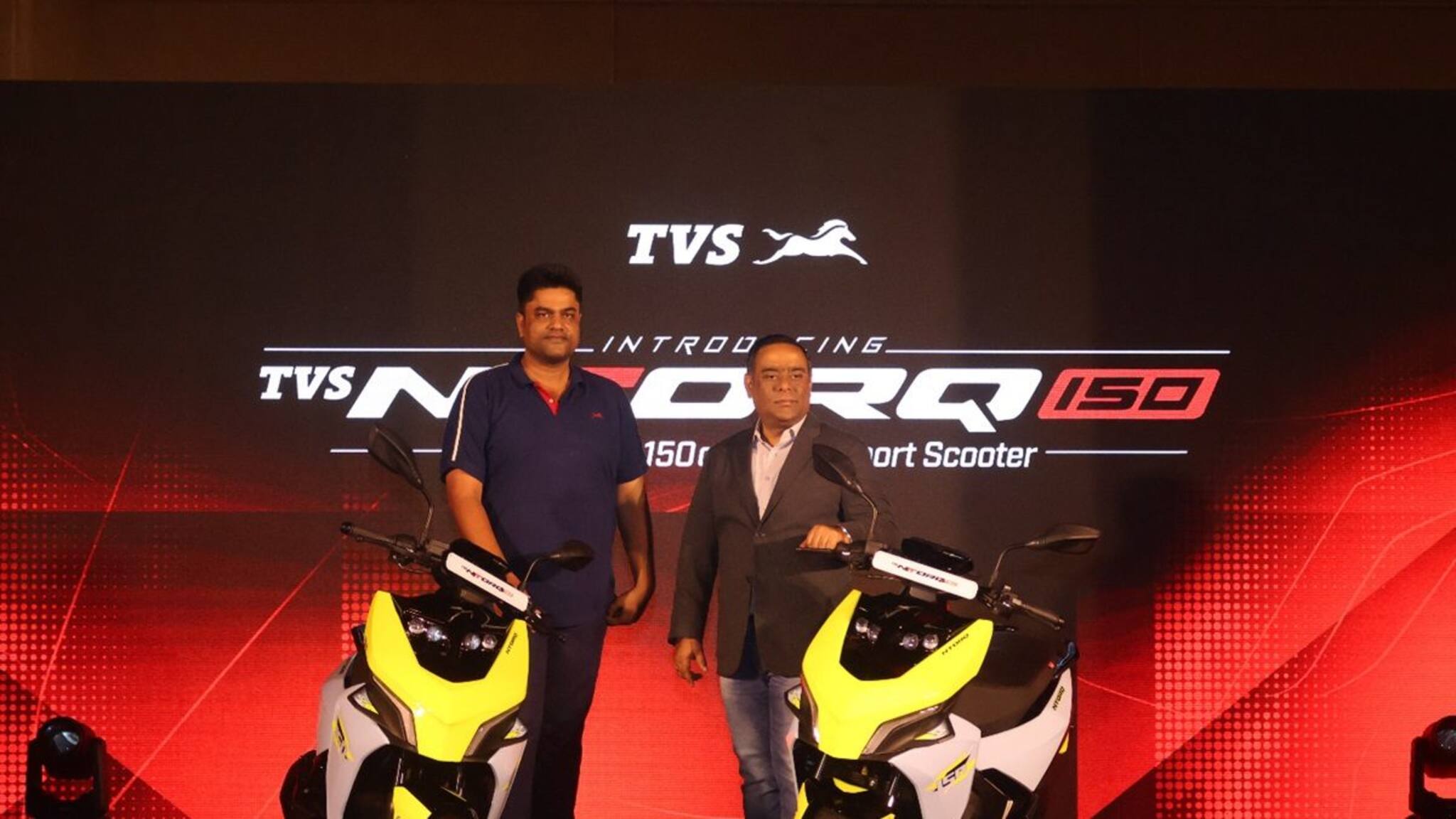 বাজারে এল ‘হাইপার স্পোর্ট স্কুটার’ TVS NTORQ 150, এক ঝলকে দেখে নিন নতুন কী ক্রেতার হাতে তুলে দিচ্ছে সংস্থা