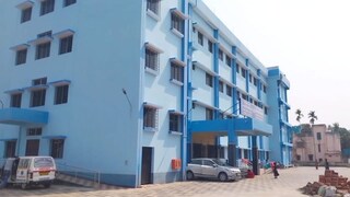 একশো রোগীর চিকিৎসার দেখভালে মাত্র একজন নার্স!কোন হাসপাতালে ধরা পড়ল এই ছবি?