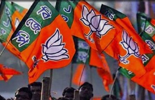 পুজোয় 'বাঙালি অস্মিতা' নিয়ে এবার লড়াইয়ে বিজেপি