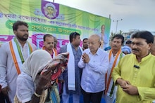 পুজোর আগেই নতুন শাড়ি, ধুতি, জামা প্যান্ট সব...মিলছে একেবারে ফ্রিতে! জানেন কোথায় হচ্ছে?