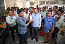 পুজোয় যাত্রীদের রেলের উপহার শিয়ালদহ স্টেশনের প্রফুল্ল দ্বার!