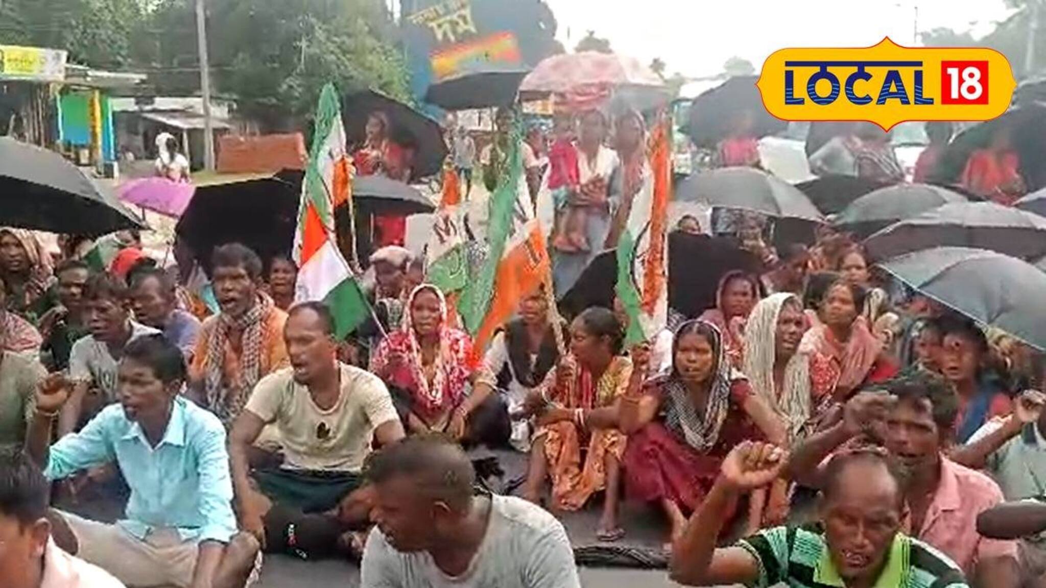 পুজোর ২ দিন আগেও মেলেনি বোনাস! কাজ বন্ধ রেখে অফিসের সামনে বিক্ষোভ