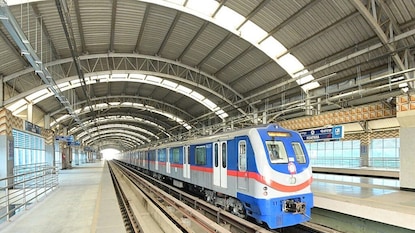 কিছুতেই হুঁশ ফিরছে না কলকাতা মেট্রোর