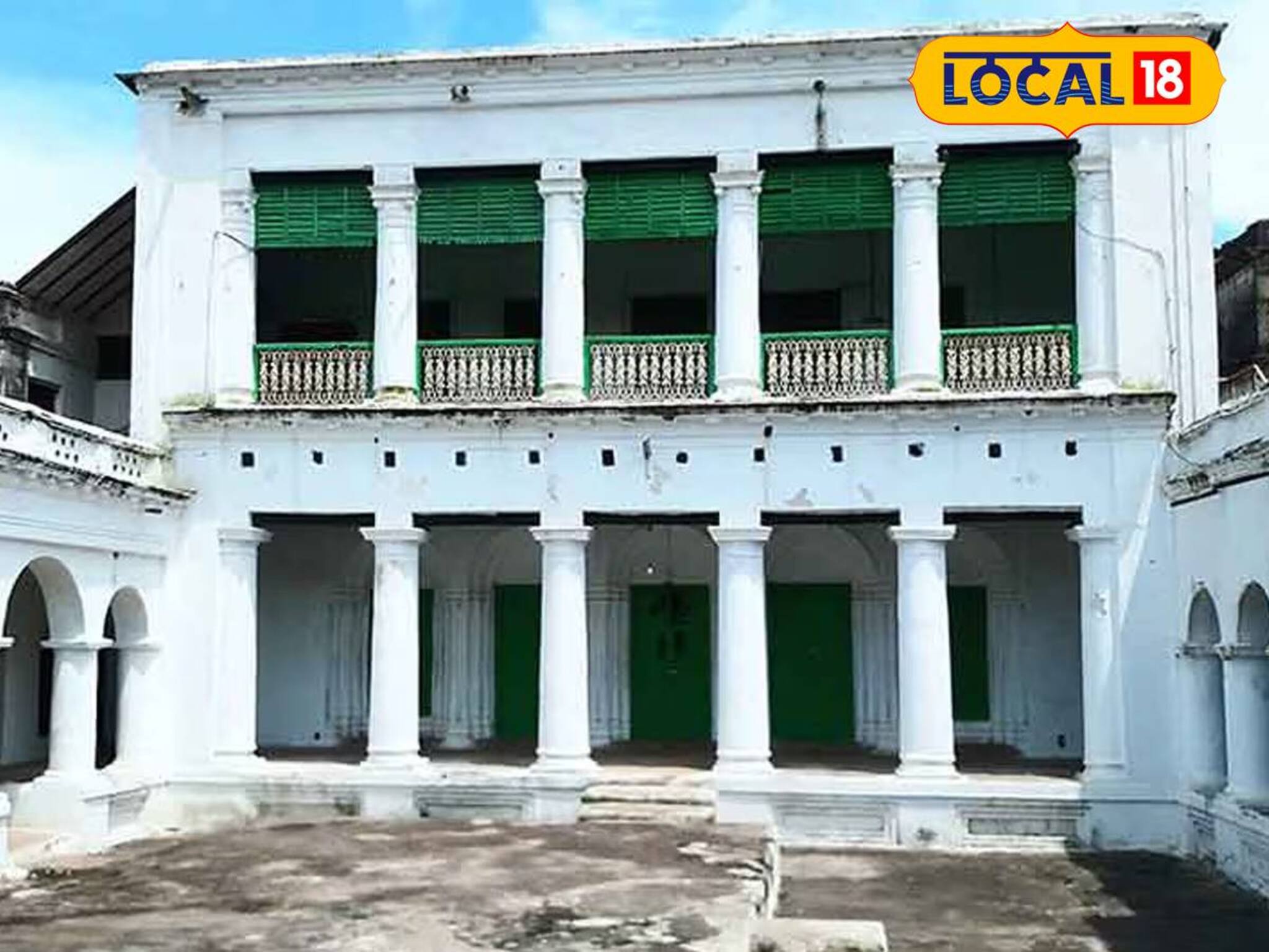 ৩৫০ বছর পুরনো, পটে আঁকা চিত্রে দশভূজার আরাধনা! 'এই' রাজবাড়ির পুজোর পরতে পরতে জড়িয়ে ইতিহাস