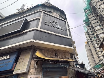 রেইনকোর্ট পরে ২ জন ঢুকে এল জিমে, পরপর গুলি...খাস কলকাতার জিমে শ‍্যুটআউট! মহালয়ার দিনেই বড় কাণ্ড