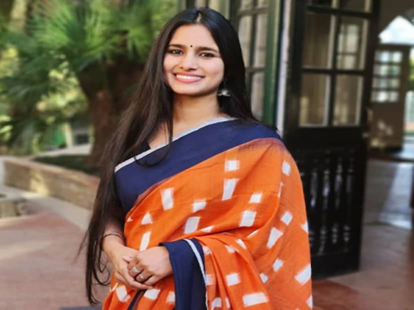 মোটা বেতনের চাকরি ছাড়ার পর কোচিং ছাড়াই ইউপিএসসি-র প্রস্তুতি নিতে শুরু করেন৷ যদিও প্রথম দু বারের চেষ্টায় সফল হননি তিনি৷ যদিও তৃতীয় বারর চেষ্টায় তিনি লক্ষ্যভেদ করেন৷ 