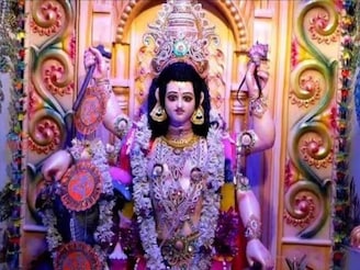 আজ বিশ্বকর্মা পুজোর দিন অবশ্যই করুন ছোট্ট 'এই' কাজ, ফুলে-ফেঁপে উঠবে লোকসানে চলা ব্যবসাও