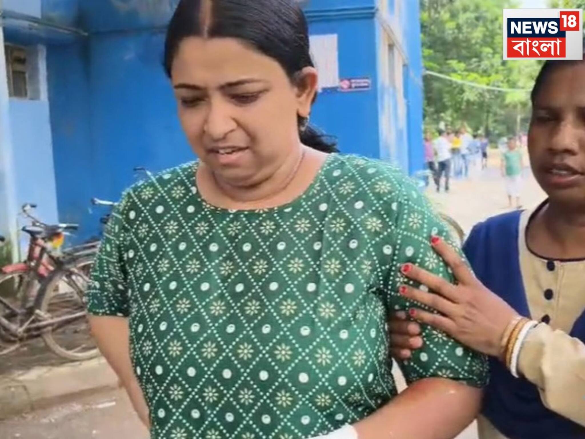 কপালে ফাঁড়া! SSC পরীক্ষা দিতে আসার পথে বাইক থেকে পড়ে গেলেন পরীক্ষার্থী, শেষ পর্যন্ত কি বসতে পারলেন পরীক্ষায়?