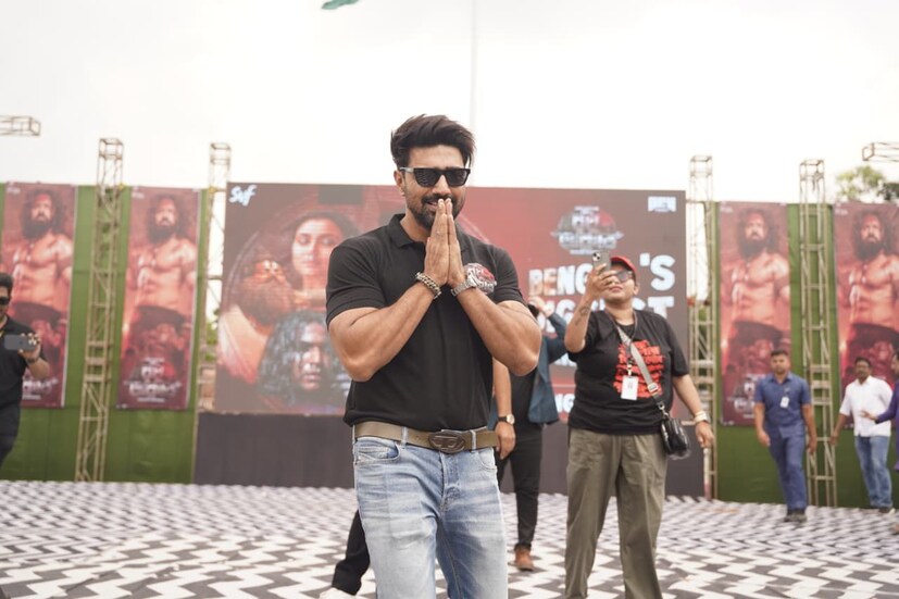 ক্রাবির অদ্ভুত বনে  এই গানটি শ্যুটিং হয়েছে৷ মেগাস্টার দেব এবং ইধিকার মধ্যে প্রেমের এক প্রাণবন্ত প্রতিকৃতি তুলে ধরেছে, যা লোককাহিনী এবং কল্পনায় ভরা শ্বাসরুদ্ধকর দৃশ্যের বিপরীতে স্থাপন করা হয়েছে, যা রঘু ডাকাতকে এই উৎসবের মরশুমের সবচেয়ে প্রত্যাশিত চলচ্চিত্রে পরিণত করে  জাদুর ঝলক প্রদান করে। 