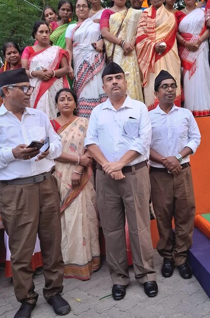 তাই প্রতি বছর বিজয়া দশমীতেই সঙ্ঘপ্রধান অর্থাৎ সরসঙ্ঘচালক তাঁর গুরুত্বপূর্ণ বার্ষিক ভাষণ দেন। সেই ভাষণের উপর ভিত্তি করে সারা দেশে সঙ্ঘের পরবর্তী নীতি ও দিশা স্থির করা হয়।