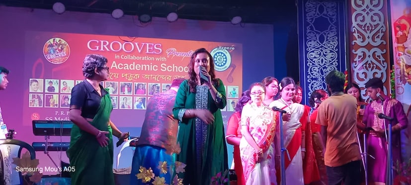 গ্রুভস এবং পি.বি.অ্যাকাডেমিক স্কুলের যৌথ উদ্যোগে আয়োজিত হয়েছিল বিশেষ অনুষ্ঠান “অন্য মহালয়া”। বিশেষভাবে সক্ষম শিশুরা মহিষাসুরমর্দিনী রূপে দেবী দুর্গা ও মহিষাসুরের চরিত্রে অভিনয় করে। তারা পরিবেশন করে গণেশ বন্দনা এবং রবি ঠাকুরের বাল্মীকি প্রতিভা নাটক। 