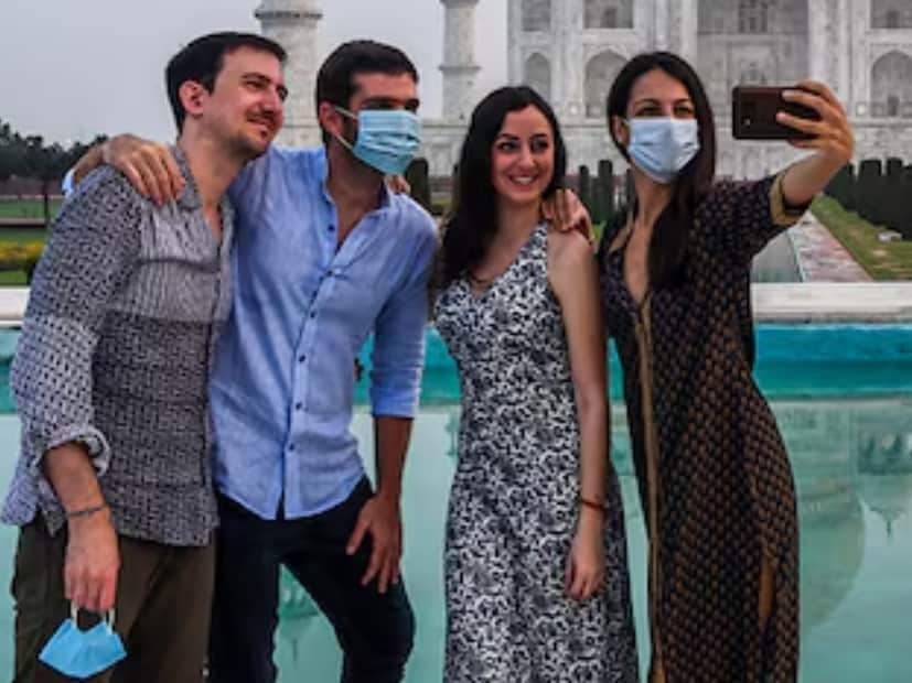 ২০২৩ সালে ভারতে ১৮.৮৯ মিলিয়ন আন্তর্জাতিক পর্যটক আগমন রেকর্ড করা হয়েছে, যা মহামারীর পূর্ববর্তী স্তরকে ছাড়িয়ে গেছে। বিদেশি পর্যটক আগমন (FTA) ৯.৫২ মিলিয়নে পৌঁছেছে, যা মহামারীর পূর্ববর্তী স্তরের ৮৭% অর্জন করেছে এবং অনাবাসী ভারতীয়দের আগমন ৯.৩৮ মিলিয়নে পৌঁছেছে, যা আগের বছরের রেকর্ড ৩৪.৩৮% ছাড়িয়ে গেছে।