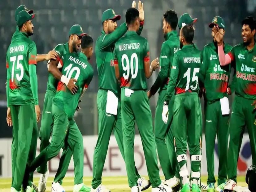 বাংলাদেশের বিপক্ষে ভারত প্রথমবার খেলবে। বাংলাদেশও শ্রীলঙ্কাকে হারিয়ে আত্মবিশ্বাসী। তাই তাদের এই দলের বিরুদ্ধে সতর্ক থাকা প্রয়োজন। সবাই জানে, বাংলাদেশে সেই ক্ষমতা আছে যে তারা যে কোনও দলকে হারাতে পারে।