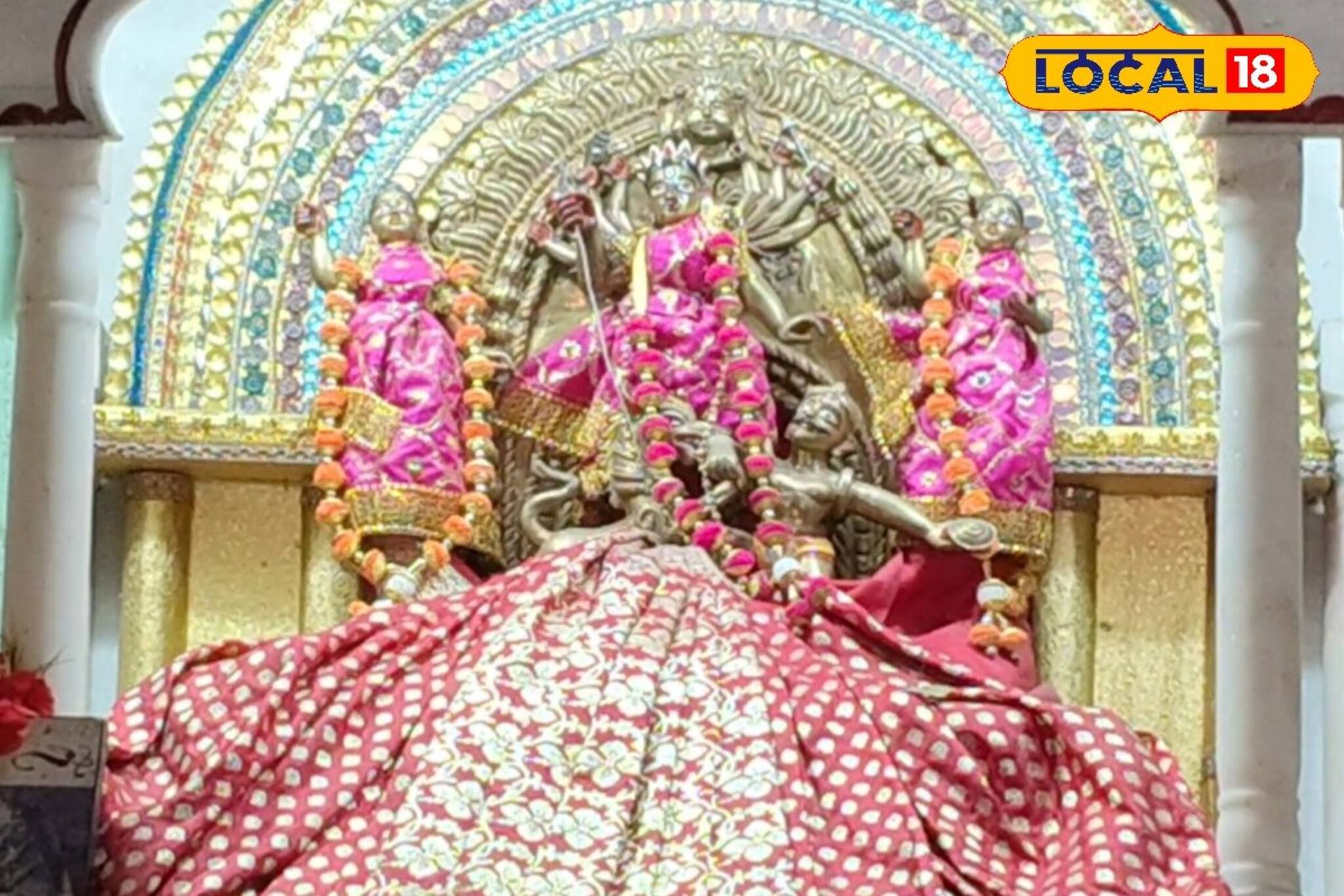 'সেরা পর্যটন গ্রামের' দুর্গাপুজো! রাজরাজেশ্বরীর পুজোয় যা পাবেন, তা অন্য কোথাও নেই
