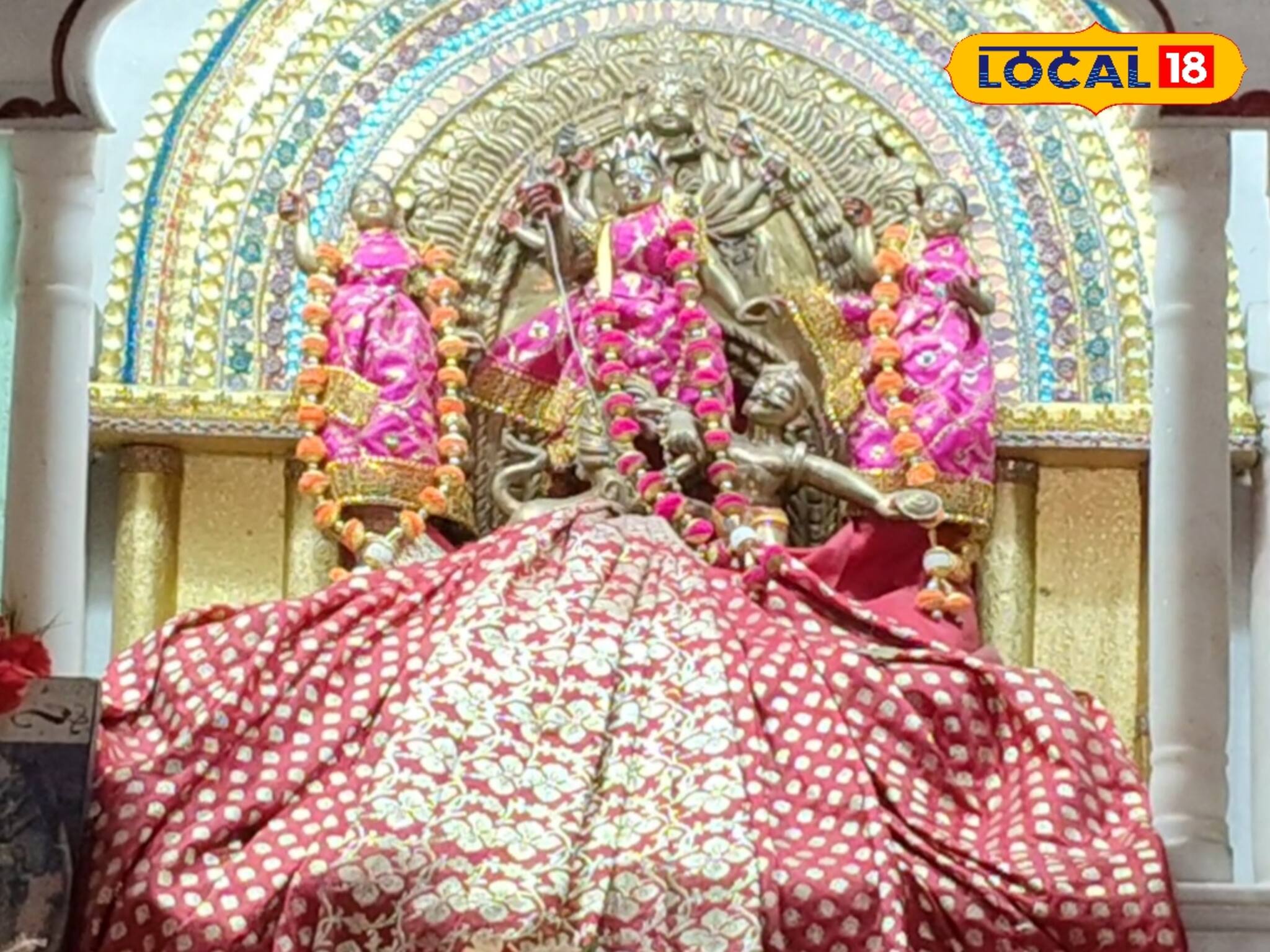 'সেরা পর্যটন গ্রামের' দুর্গাপুজো! রাজরাজেশ্বরীর পুজোয় যা পাবেন, তা অন্য কোথাও নেই