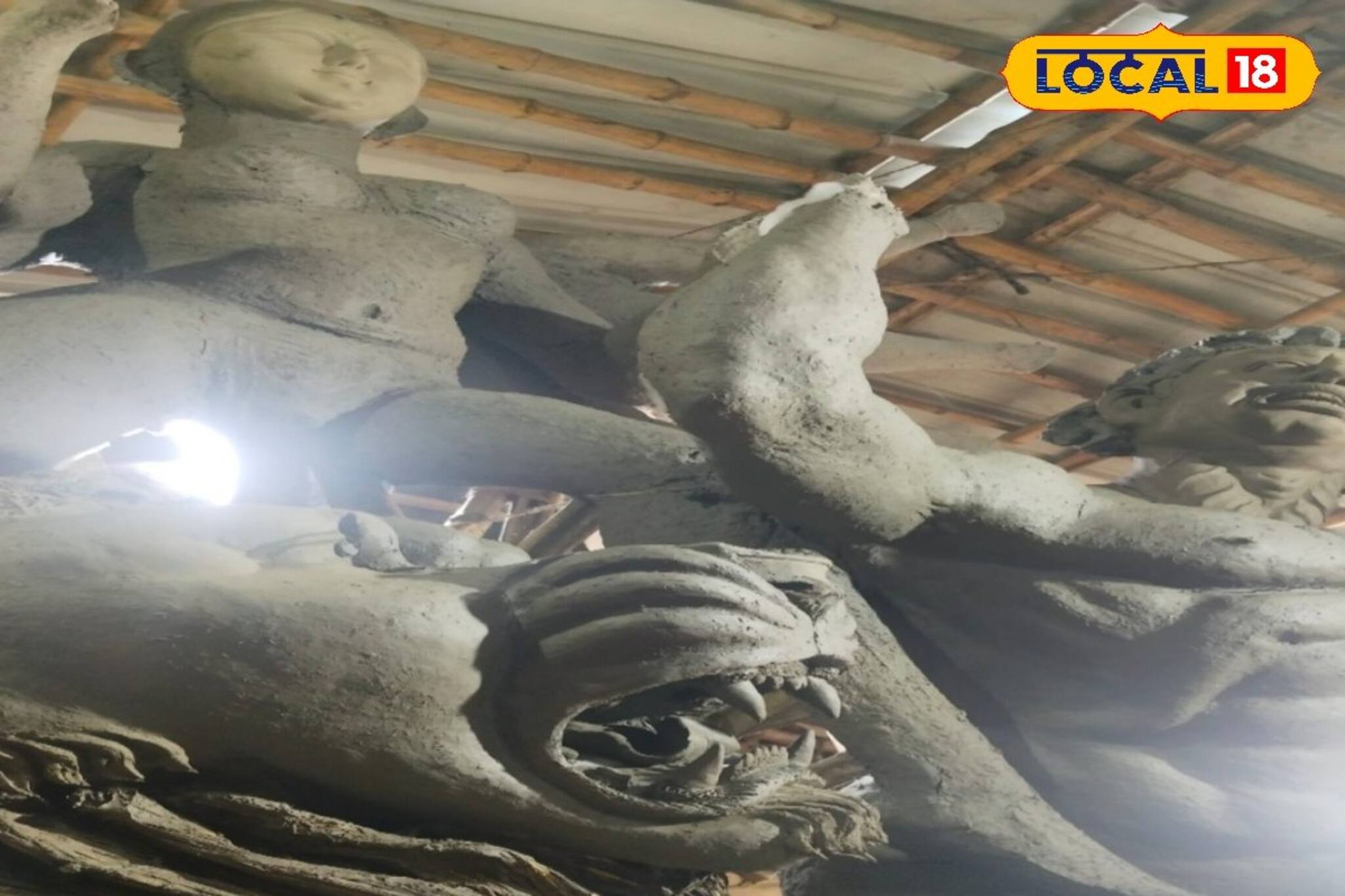 পেট চলে না! ধার করে বাবার স্মৃতি রক্ষার লড়াই দুভাইয়ের