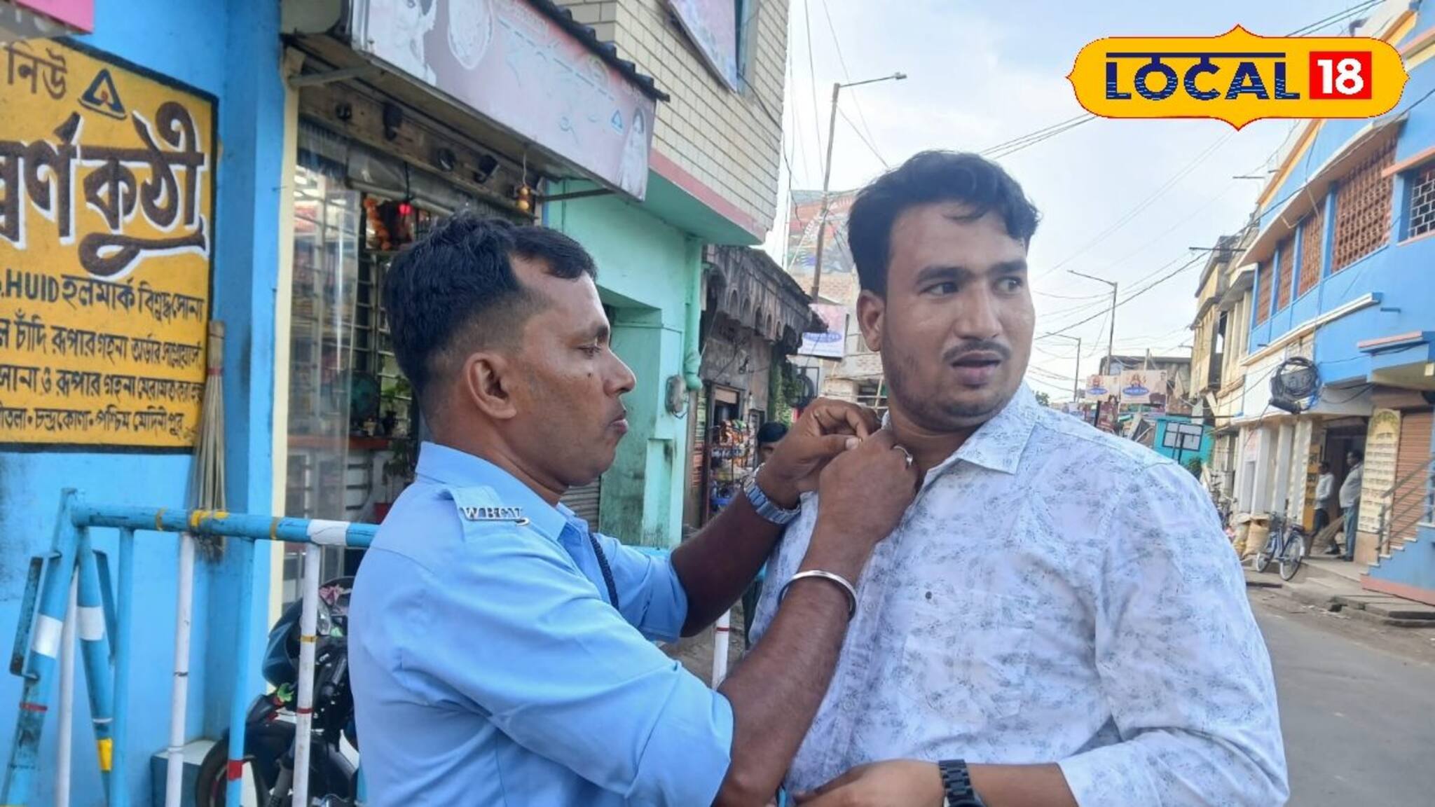 সিভিক ভলেন্টিয়ারদের নিয়ে হাজার সমালোচনা, এরই মাঝে নজিরবিহীন দৃষ্টান্ত মেদিনীপুরের যুবকের