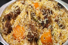 বাঙালি আর বিরিয়ানির সম্পর্ক অনেকটা বাড়ি আর বারান্দার মতো,কিছুতেই দুইকে আলাদা করা যায় না...