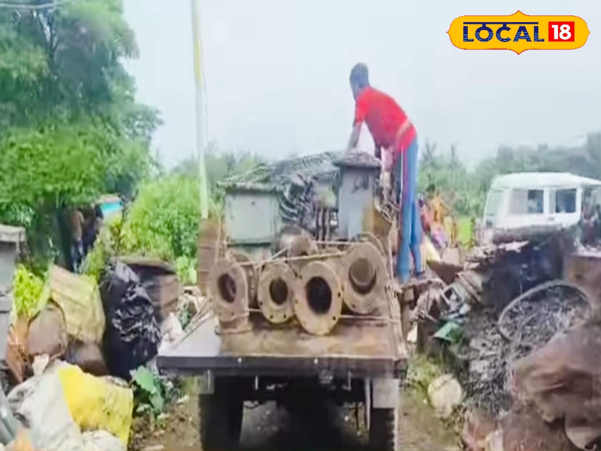 দরজা খুলেই চোখ কপালে উঠল পুলিশের, বিজেপি কর্মীর দোকান থেকে যা পাওয়া গেল...