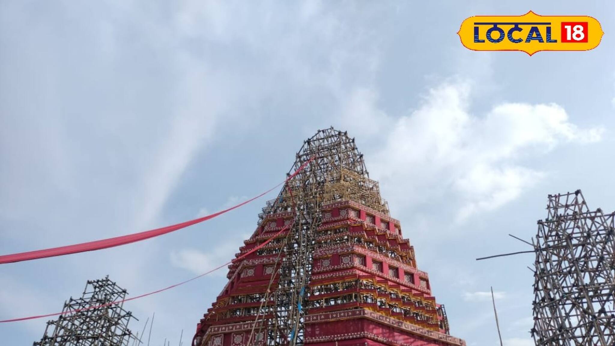 এবার পুজোয় খরচ করে বিদেশ ভ্রমণ নয়, ঘরে কাছেই দেখুন অরুন মন্দিরের নকশা