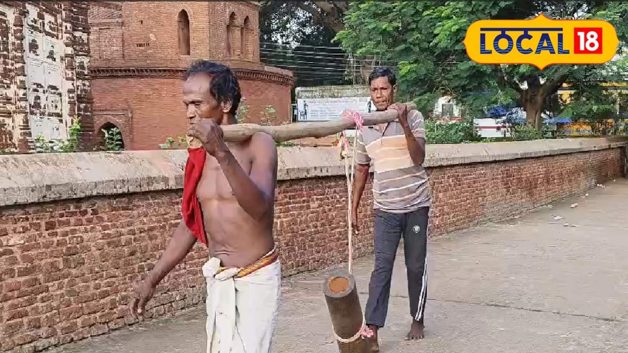 শতাব্দী প্রাচীন রীতি! তিন দফা কামানের শব্দের পর গর্ভগৃহে এলেন মেজ ও ছোট ঠাকুরাণী